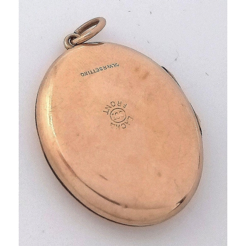 189 - Vintage 9 carat GOLD LOCKET. Oval shape with DIAMOND detail to front. Marking for  9 carat  GOLD bac... 