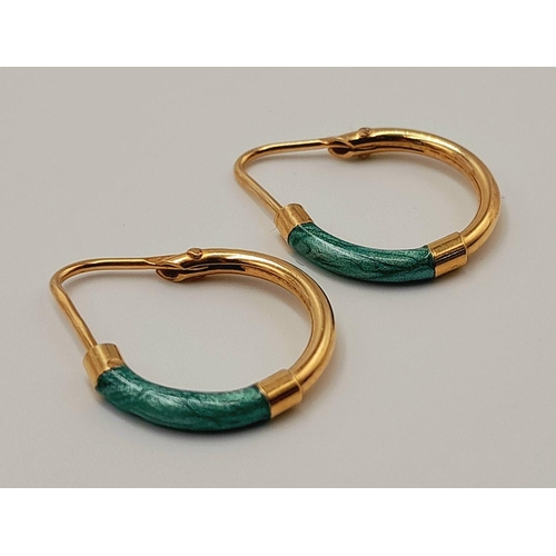 259 - Classic pair of 18 carat GOLD and JADE HOOP EARRINGS. 2.24 grams. 1.5 cm Diameter.