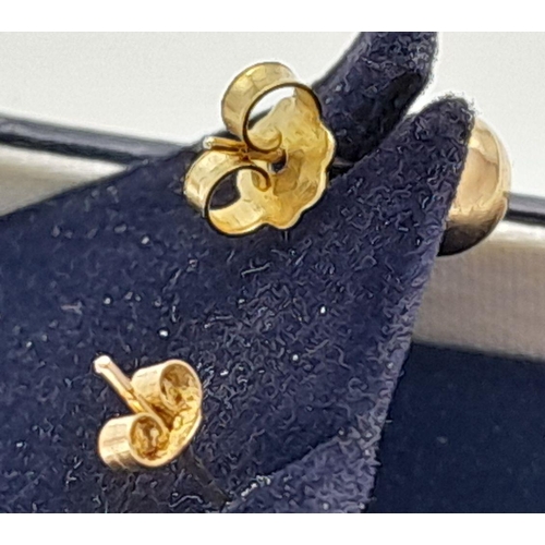 364 - Classic pair of  large 9 carat ‘GOLD BALL’  STUD EARRINGS . Complete with Gold backs. Presented in j... 