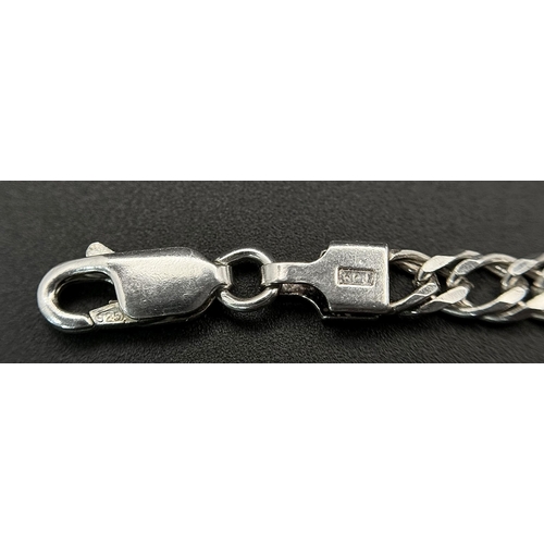 392 - Fabulous ITALIAN SILVER,  DOUBLE LINK CURB CHAIN BRACELET.20 cm. Please see pictures.