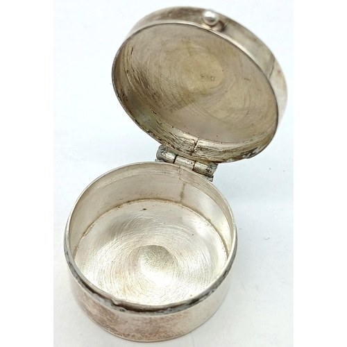 413 - Vintage SILVER PILL BOX. Circular drum shape. Beautifully decorated lid. Opens and closes perfectly.... 