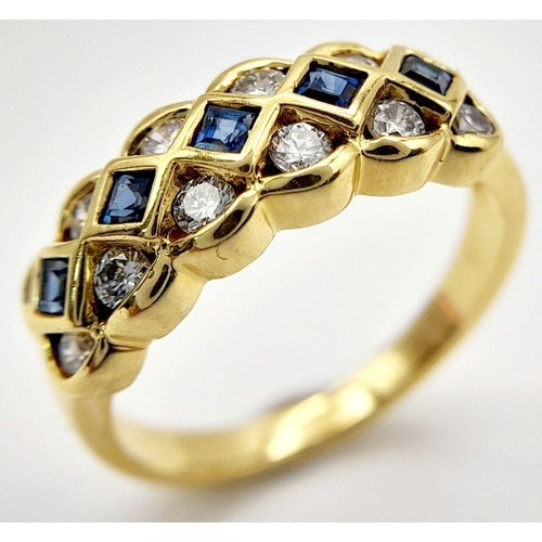 73 - AN 18K YELLOW GOLD DIAMOND AND SAPPHIRE BAND RING. 4G. SIZE K. GW9