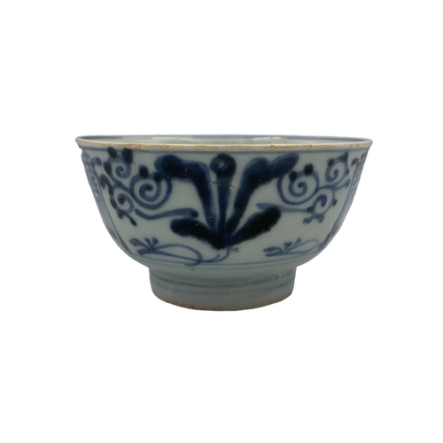 1384 - A collection of antique Chinese porcelain, including a Qing Dynasty blue and white bowl with hand-pa... 