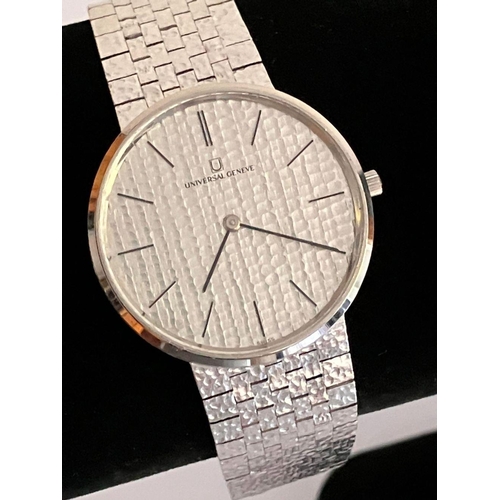 70 - A Gentleman’s Vintage 18 Carat WHITE GOLD ‘UNIVERSAL GENEVE’ WRISTWATCH. Having integrated 18 carat ... 