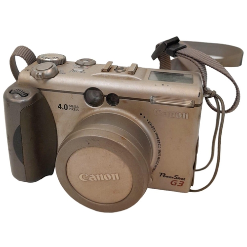 2073 - A Selection of Vintage 35mm and Digital Cameras - Please see photos for finer details. A/F.