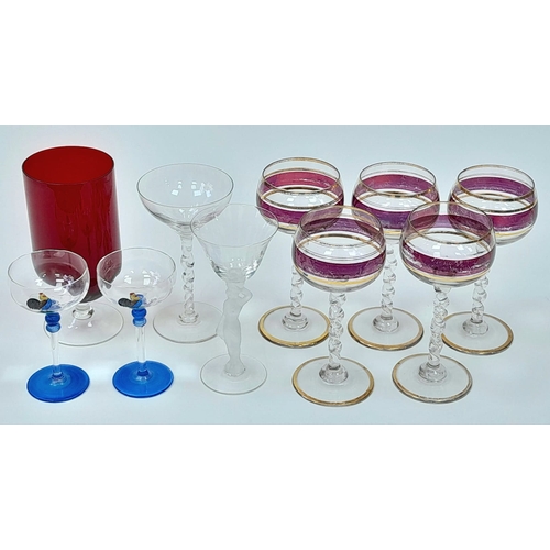 2170 - 10 Collectable vintage shot glasses, including: 5 Sherry glasses, 2 vintage 1930s cocktail glasses R... 