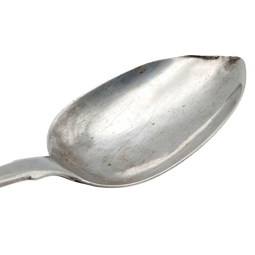 1370 - An antique Georgian sterling silver spoon. Full London hallmarks, 1821. Total weight 64G. Total leng... 