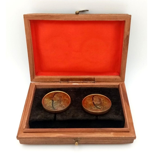 1535 - A Pair of Antique Victorian Decorative Cufflinks. Comes in case.