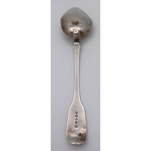 1573 - An antique Georgian sterling silver spoon. Full London hallmarks, 1821. Total weight 62G. Total leng... 