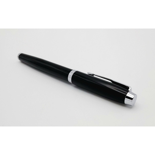 1991 - A Parker Black Lacquer Ballpoint Pen. 14cm