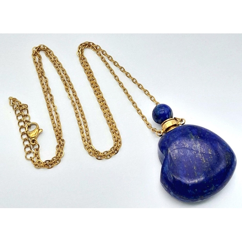 1703 - A lapis lazuli snuff bottle pendant necklace. Necklace approx 57.6cm in length, a 4cm x 3cm pendant ... 