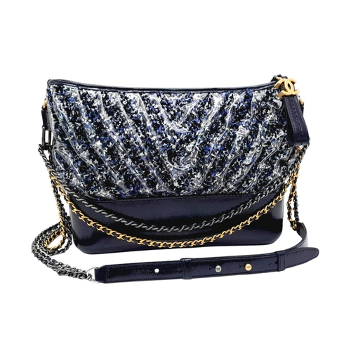 172 - A Chanel Gabrielle Hobo Bag in Chevron PVC and Tweed Multicolor. PVC and tweed exterior with multico... 