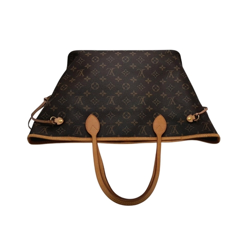 235 - A Louis Vuitton Monogram Neverfull MM Tote Bag with Pochette. Classic LV monogram on brown toile can... 