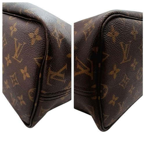 235 - A Louis Vuitton Monogram Neverfull MM Tote Bag with Pochette. Classic LV monogram on brown toile can... 