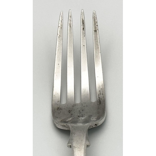 1033 - An antique Victorian sterling silver fork. Full London hallmarks, 1838. Total weight 70G. Total leng... 