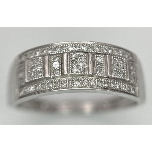 650 - A 9K WHITE GOLD DIAMOND RING 0.25CT 1.9G SIZE N. Ref: SC 7035