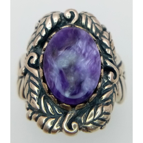 1533 - A Vintage Sterling Silver Amethyst Laurel Leaf Design Ring Size O1/2. The Ring Measures 2.3cm Long a... 