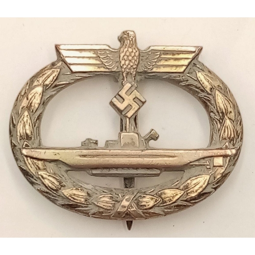 26 - A WW2 German Kriegsmarine U-Boat Crew Badge. Maker Schwerin Berlin.