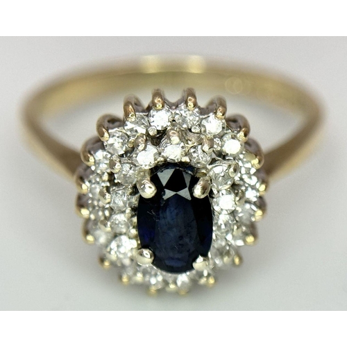 552 - A 9K YELLOW GOLD DIAMOND & SAPPHIRE CLUSTER RING 2.6G TOTAL WEIGHT, SIZE L 1/2. Ref: SC 7028