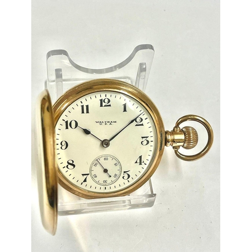 1624 - A vintage Waltham full hunter pocket watch in working order.