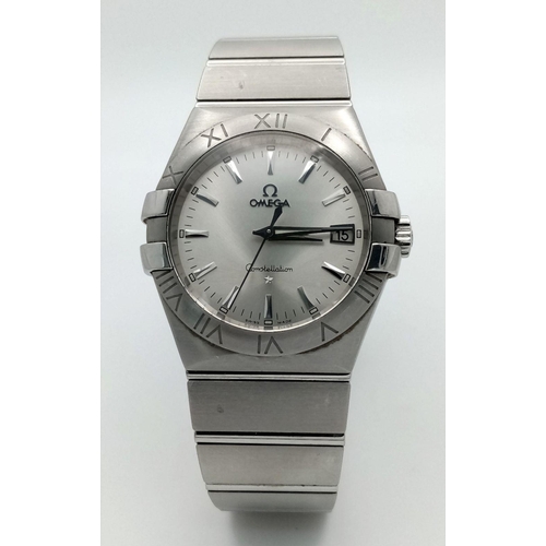 109 - An Omega Constellation Gents Watch. Stainless steel bracelet and case - 35mm. Quartz movement. Model... 