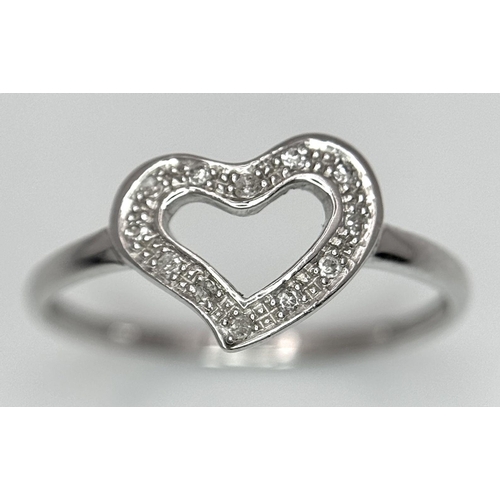 874 - A 9K WHITE GOLD DIAMOND SET HEART RING 1G TOTAL WEIGHT , SIZE N. Ref: SC 7016