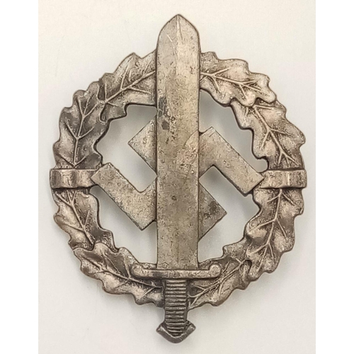 572 - A  Early 3rd Reich SA Silver Grade Sports Badge. Solid back type, Numbered. Maker: L.Chr. Lauer, Nur... 