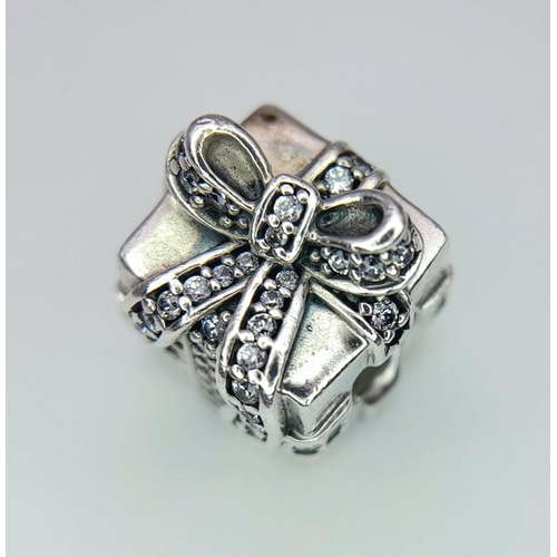 958 - A PANDORA STERLING SILVER STONE SET CHRISTMAS OR BIRTHDAY PRESENT CHARM 6.8G TOTAL WEIGHT, 1CM x 1.1... 