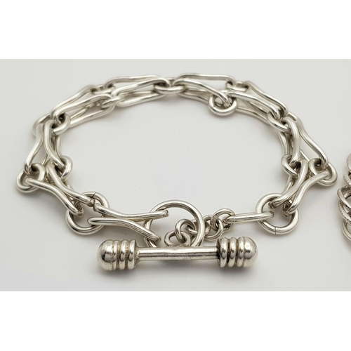 961 - Two Elegant Solid Silver 925 Bracelets, Total weight: 37.4 grams, Both 20cm. In excellent condition.