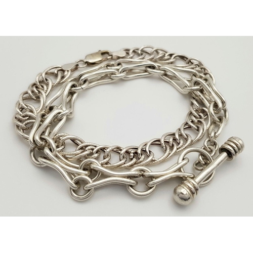 961 - Two Elegant Solid Silver 925 Bracelets, Total weight: 37.4 grams, Both 20cm. In excellent condition.