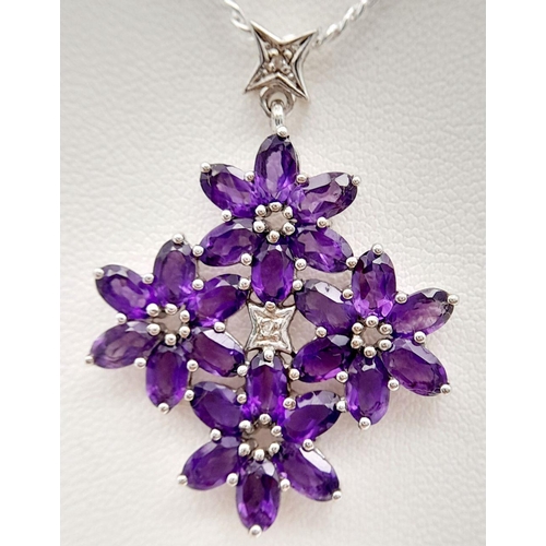 962 - A Sterling Silver Top Colour Amethyst Set Floral Cluster Pendant Necklace. 46cm Length. Pendant Meas... 