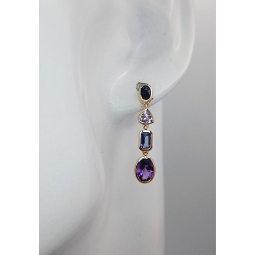 400 - A 18K YELLOW GOLD TANZANITE & AMETHYST SET DROP EARRINGS 3.2G , 27MM DROP. Ref: A/S 1177