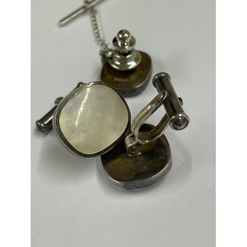 1625 - Vintage sterling silver & mop cufflinks and tie pin set, with other assorted cufflinks.