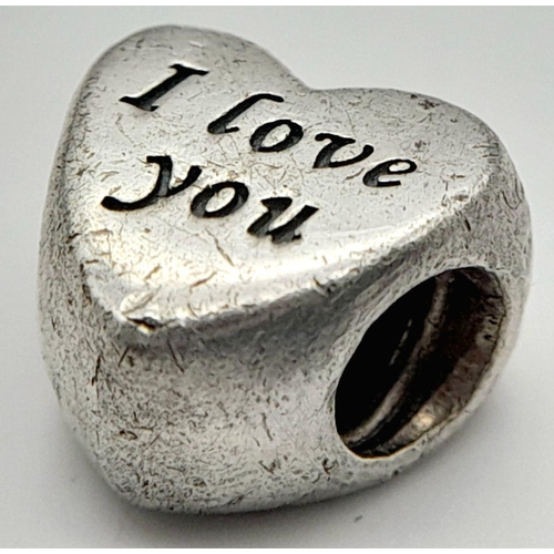 1093 - A PANDORA STERLING SILVER I LOVE YOU HEART CHARM. 3.8G. Ref: SC 9015