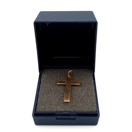 560 - Vintage Classic 9 carat GOLD CROSS PENDANT.  1.2 grams.  3 cm x 1.7 cm.