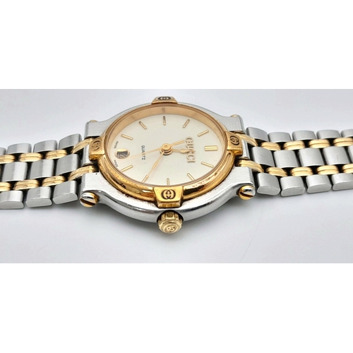 790 - A GUCCI 2 TONE LADIES BRACELET WATCH 9000L FULL WORKING ORDER. WATCH CASE: 25MM X 24MM. Ref: A/S NN ... 