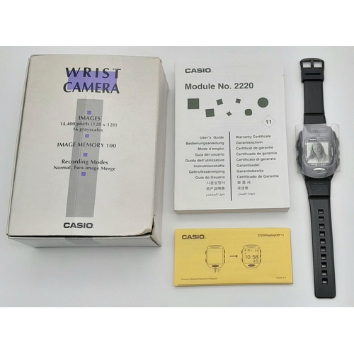 1088 - A Rare Casio Wrist Camera Watch. Comes with the orginal box. As found.