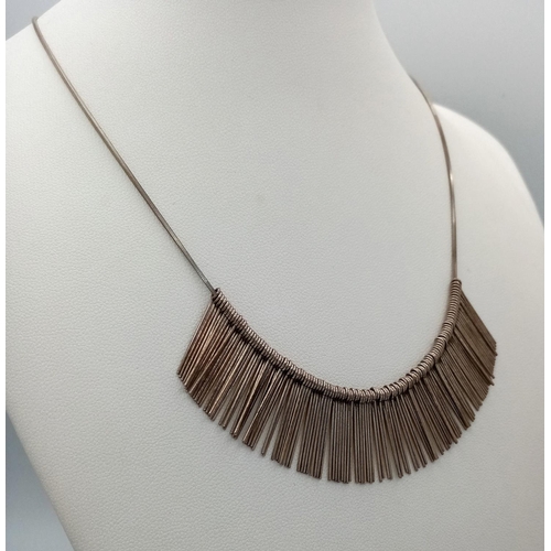 1215 - A fashion Italy 925 silver fringe necklace. Total weight 12G. Total length 42cm.