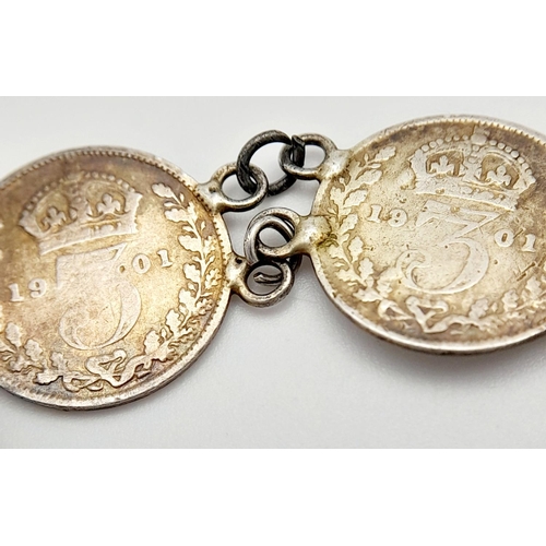 1405 - A  vintage Victoria 1899 coin link bracelet. Total length 19cm. Please see photos for details.