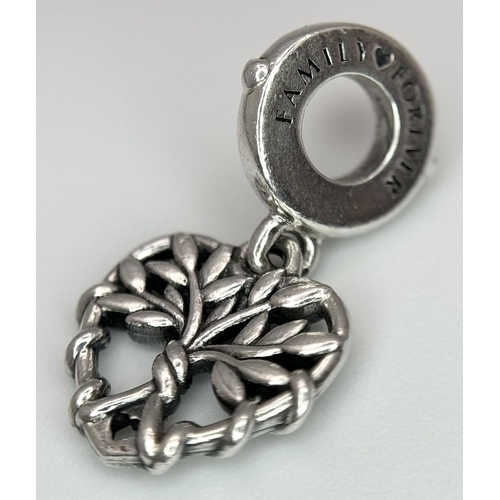 1406 - A PANDORA STERLING SILVER TREE 'FAMILY FOREVER' DANGLE CHARM. 2.2G, 2.1CM LENGTH. Ref: SC 9028