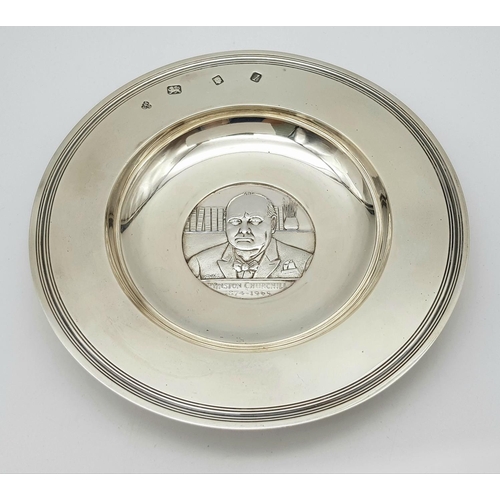 625 - A SUPERB SOLID SILVER WINSTON CHURCHILL DISH. DATED LONDON 1966 - WITH A SOLID SILVER COIN BY KOVACS... 