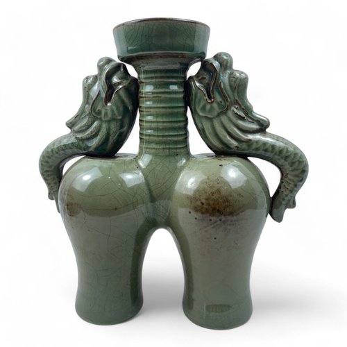 1240 - A Chinese Antique Celadon Double-Dragon Ceramic Vase.
Lovely green celadon featuring a crackle finis... 