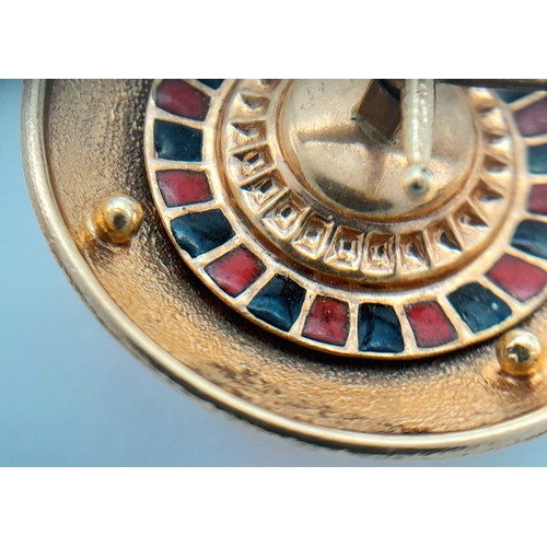 149 - A Vintage 18K Yellow Gold Gem-Set Roulette Wheel Pendant. Wheel spins! 2.5cm diameter. 6.6g.