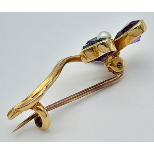 444 - An Antique 15K Yellow Gold, Amethyst and Pearl Brooch. 3.5cm. 3g