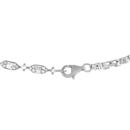 1082 - A 14K White Gold 4.80ct Diamond Necklace. Sparkling Diamonds with a total weight of 4.80 carats allo... 