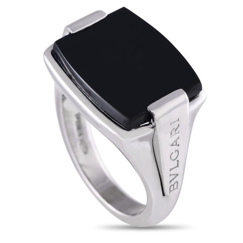 1096 - A Bvlgari Allegra 18K White Gold Black Onyx. A singular onyx gemstone serves as a stunning focal poi... 