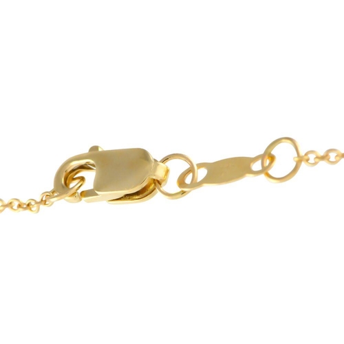 869 - A 14K Yellow Gold 0.25ct Diamond Quatrefoil Bracelet. At the center of the chain, lustrous quatrefoi... 