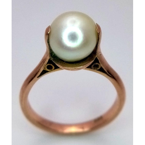 2442 - A 9K Rose Gold Pearl Solitaire Ring. Size M. 3.55g total weight.