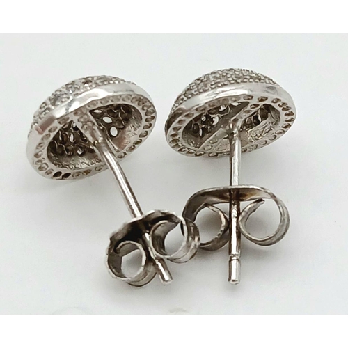 1410 - A STERLING SILVER STONE SET RING & STUD EARRINGS 3.9G , RING SIZE L. Ref: SC 9032