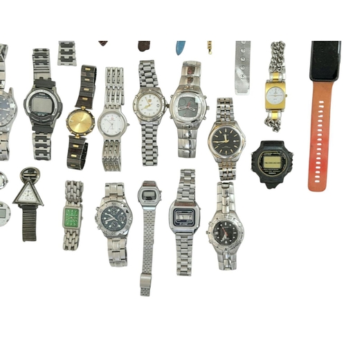 1495 - A Large Selection of Watches - for spares and repairs. As found. 1.7kg total weight.